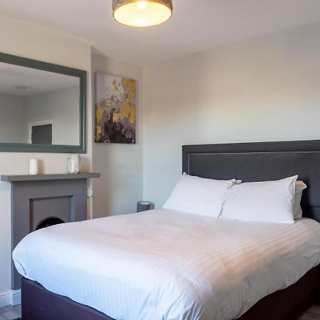 The Fordham Inn Sharnbrook Exteriör bild