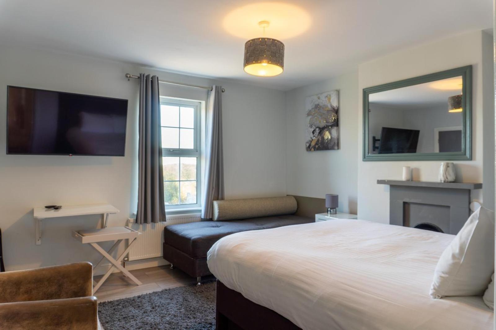 The Fordham Inn Sharnbrook Exteriör bild